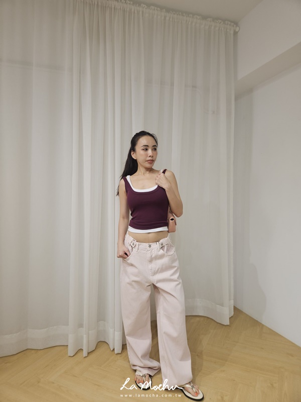 歐美大U領坑條背心